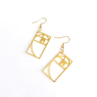黄金比ピアス/イヤリング Gold(ピアス)
