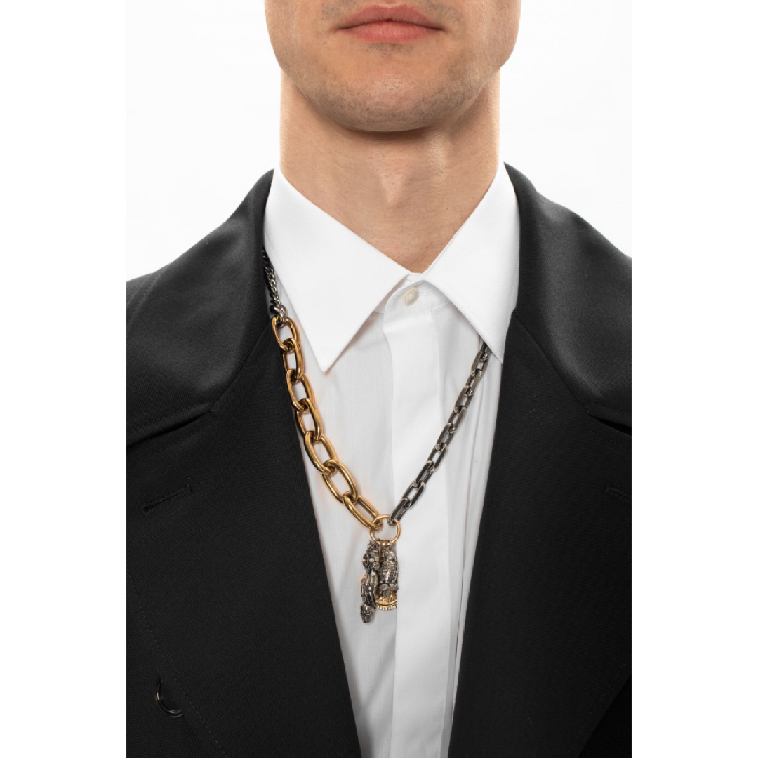 美品 Alexander McQueen チェーン ネックレス チャーム 完売 美品 Alexander McQueen チェーン ネックレス チャーム 完売