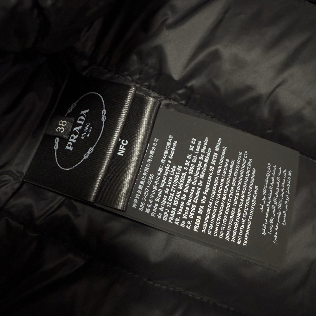 PRADA - 新品同様‼︎正規品PRADA ボア襟 2wayダウンジャケット PRADA - 新品同様‼︎正規品PRADA ボア襟 2wayダウンジャケット