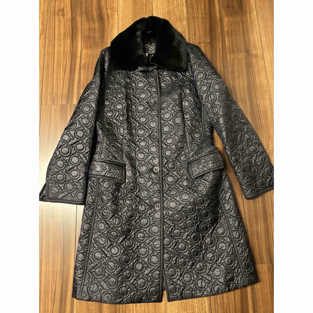 Salvatore Ferragamo - フェラガモ ファー付きブラック Salvatore Ferragamo - フェラガモ ファー付きブラック
