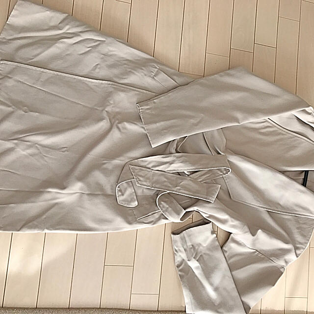 ANAP(アナップ)のトレンチ コート ドレープ  ベージュ  レディースのジャケット/アウター(スプリングコート)の商品写真