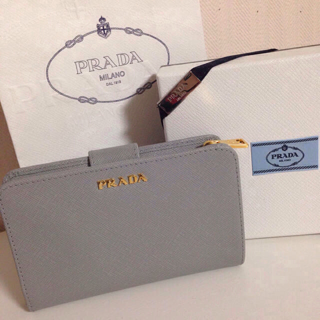 PRADA - yukari様 お取り置き中