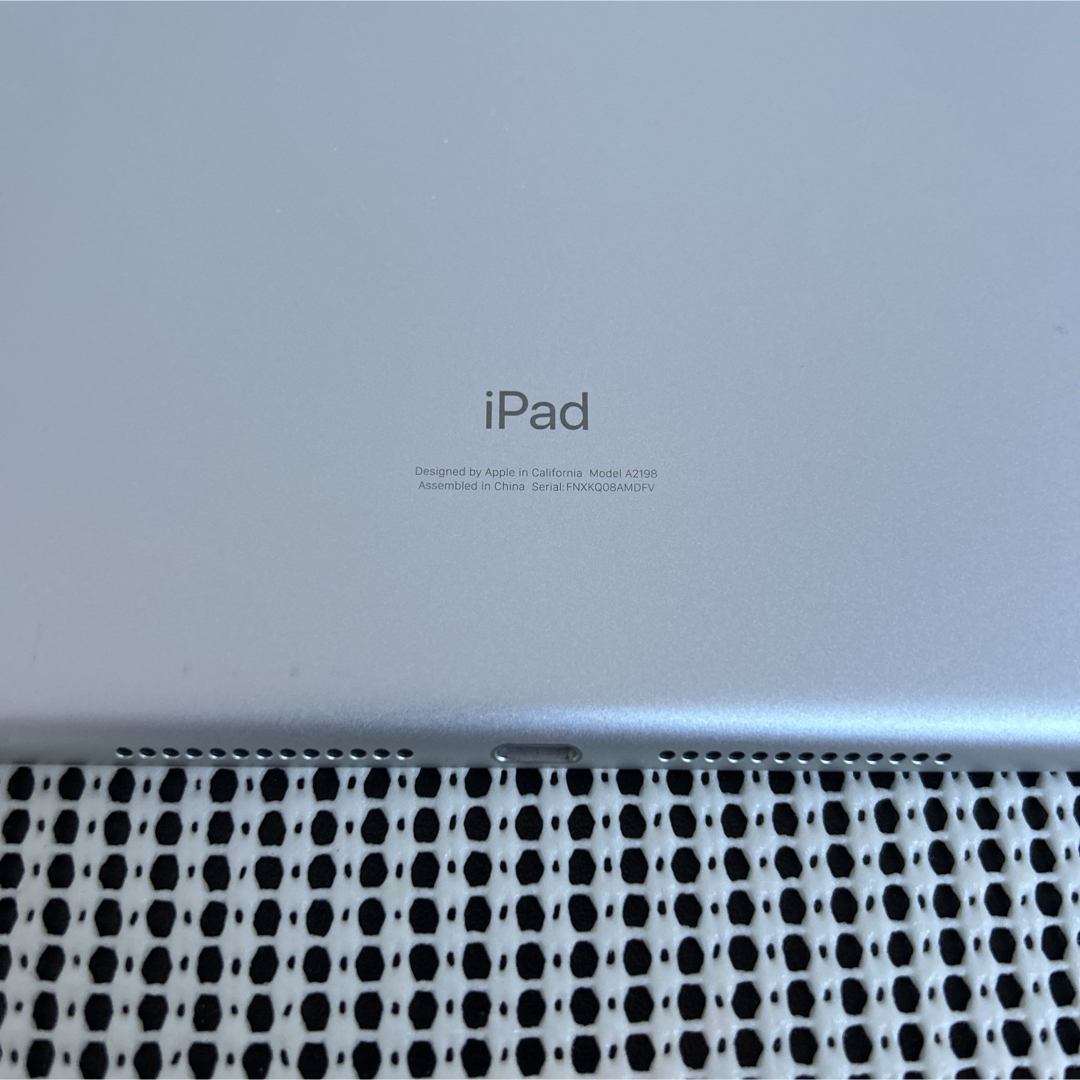 260【早い者勝ち】未使用品☆電池新品☆iPad7 第7世代 32GB au☆ 260【早い者勝ち】未使用品☆電池新品☆iPad7 第7世代 32GB au☆