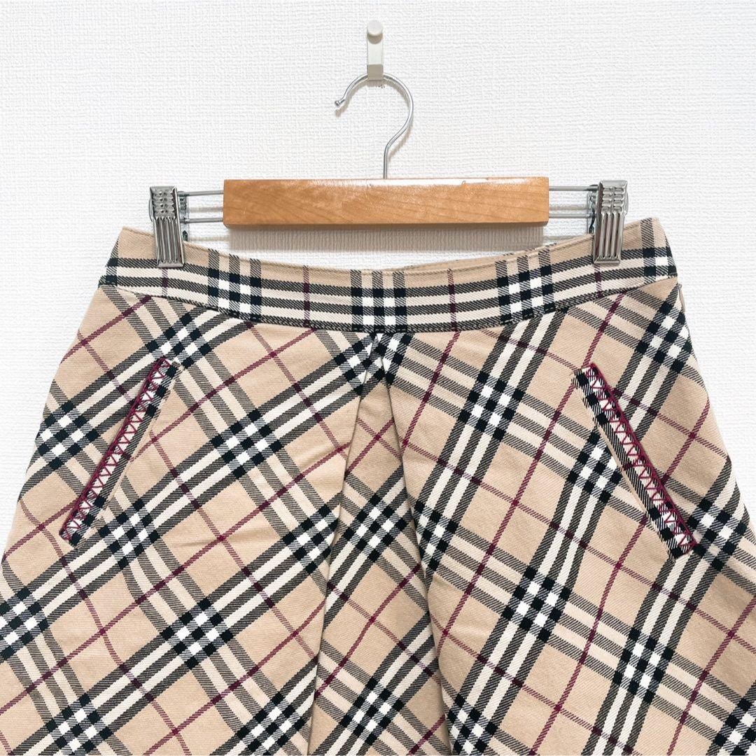 BURBERRY バーバリーブルーレーベル 膝丈スカート ベージュ ノバ