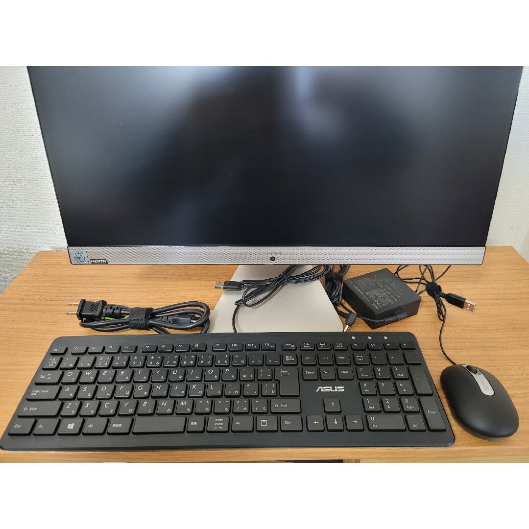 ASUS 高コスパ ディスプレイ一体型PC i7-10510U/16GB/512 ASUS 高コスパ ディスプレイ一体型PC i7-10510U/16GB/512