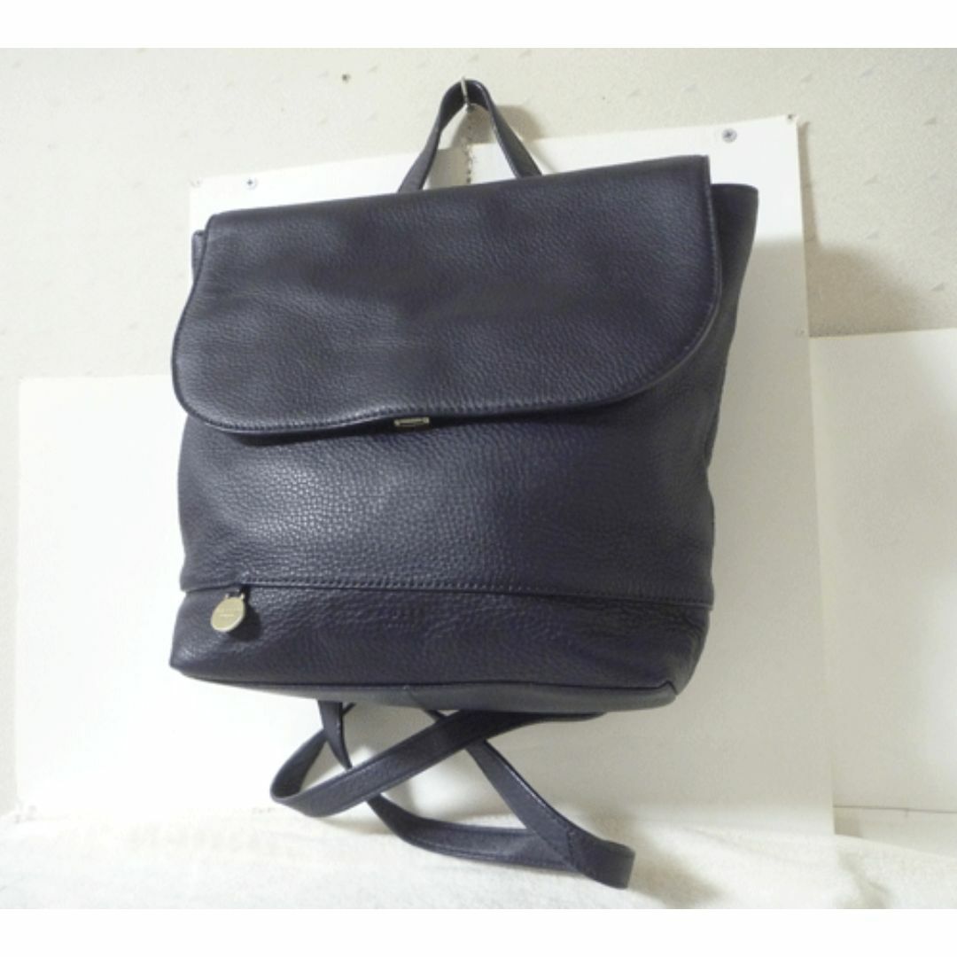 美品　ラドリー　RADLEY レザー　ネイビー　紺　リュックサック　レディース