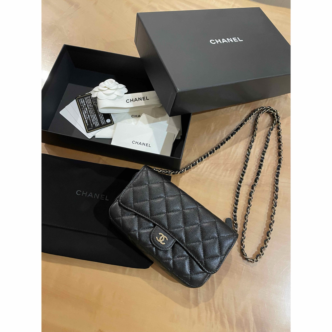 CHANEL - 美品 CHANEL シャネル マトラッセ フォンケース CHANEL - 美品 CHANEL シャネル マトラッセ フォンケース