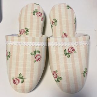 ローラアシュレイ(LAURA ASHLEY)の新品！ローラアシュレイ＊スリッパ(スリッパ/ルームシューズ)