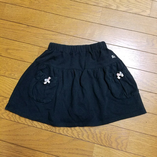 BURBERRY(バーバリー)のBURBERRYキッズ　スカート キッズ/ベビー/マタニティのキッズ服女の子用(90cm~)(スカート)の商品写真