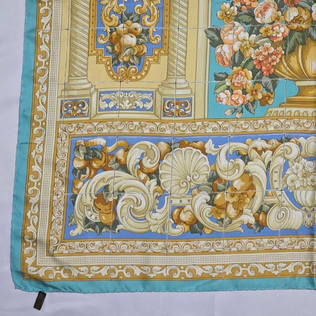 LOEWE - 美品 ☆LOEWE☆ スカーフ 大判 花 タイル 陶器 シルク LOEWE - 美品 ☆LOEWE☆ スカーフ 大判 花 タイル 陶器 シルク