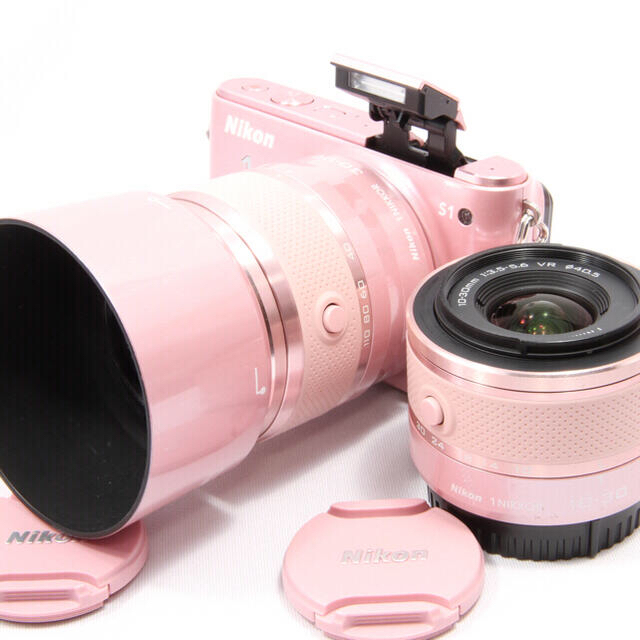 Nikon(ニコン)の🌸超豪華Wレンズ桜色の可愛いピンク🌸コンプリートセットNikon1S1 スマホ/家電/カメラのカメラ(ミラーレス一眼)の商品写真
