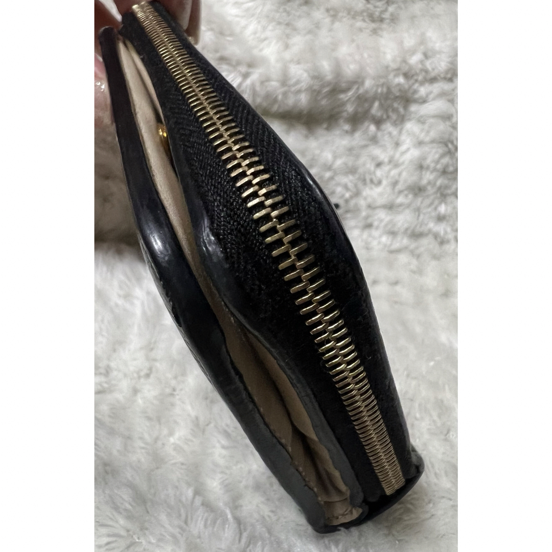 フェンディ FENDI 財布 二つ折り ラウンドファスナー 黒 フェンディ FENDI 財布 二つ折り ラウンドファスナー 黒