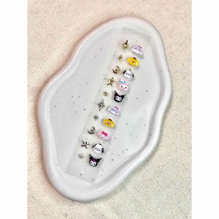 耳ツボジュエリー 1シート サンリオ ミニパーツ シンプル(ピアス)