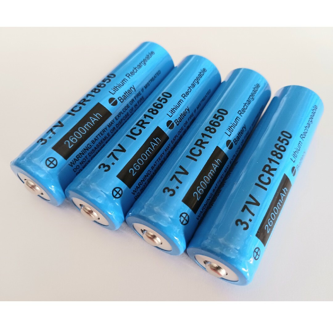 18650充電バッテリー 2600mAh ボタンタイプ 充電池 4個 スマホ/家電/カメラのスマートフォン/携帯電話(バッテリー/充電器)の商品写真