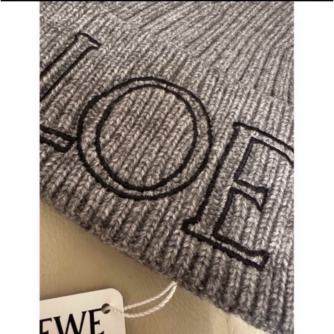 ロエベ LOEWE ニット帽 ビーニー 帽子 キャップ グレー 新品 ロエベ LOEWE ニット帽 ビーニー 帽子 キャップ グレー 新品