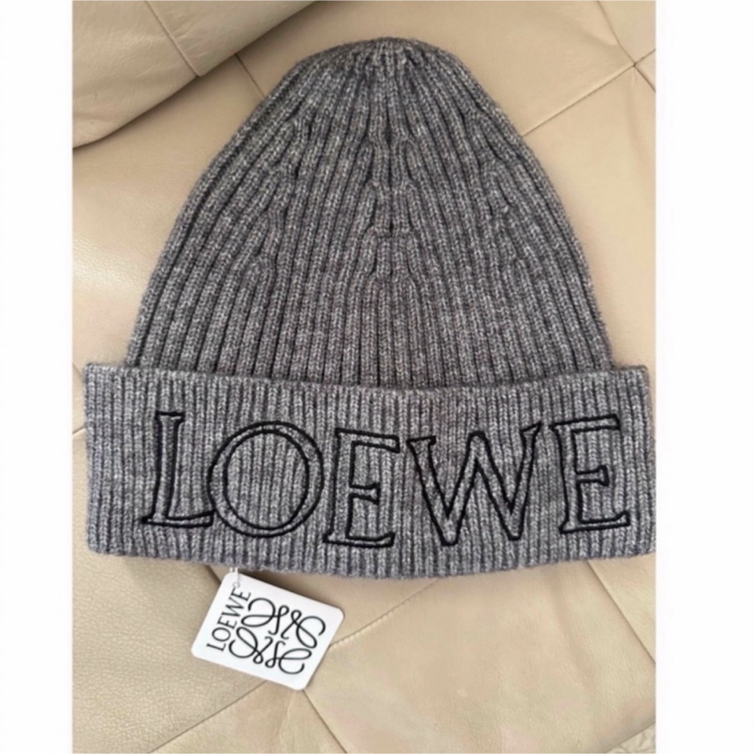 ロエベ LOEWE ニット帽 ビーニー 帽子 キャップ グレー 新品 ロエベ LOEWE ニット帽 ビーニー 帽子 キャップ グレー 新品
