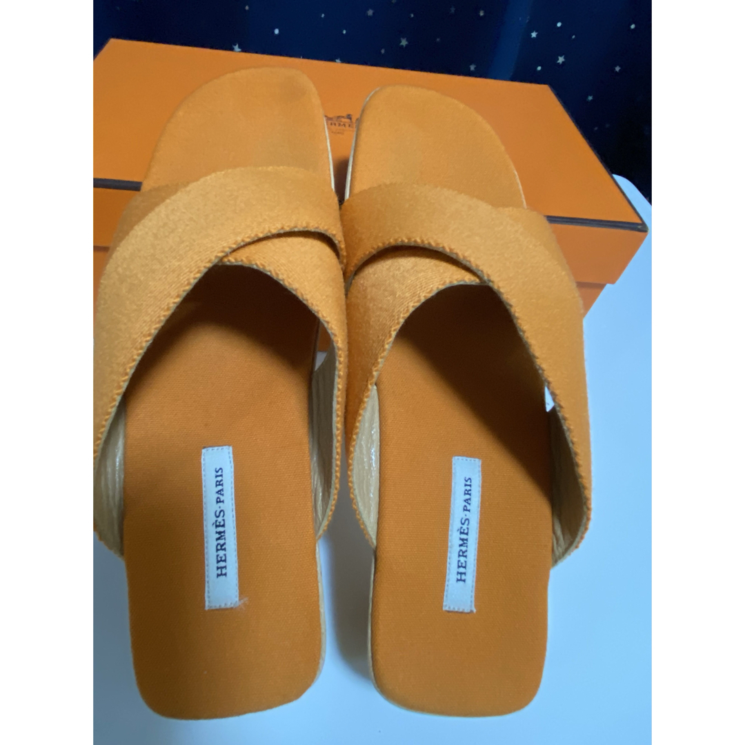 HERMES - エルメス オレンジ トングサンダル サイズ36 新品未 HERMES - エルメス オレンジ トングサンダル サイズ36 新品未