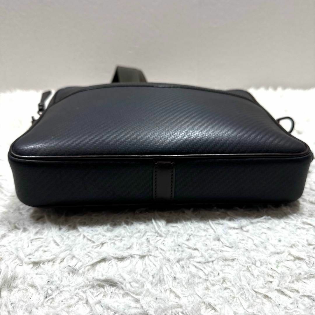 美品 ダンヒル シャーシ ショルダーバッグ 斜め掛け カーボン 美品 ダンヒル シャーシ ショルダーバッグ 斜め掛け カーボン