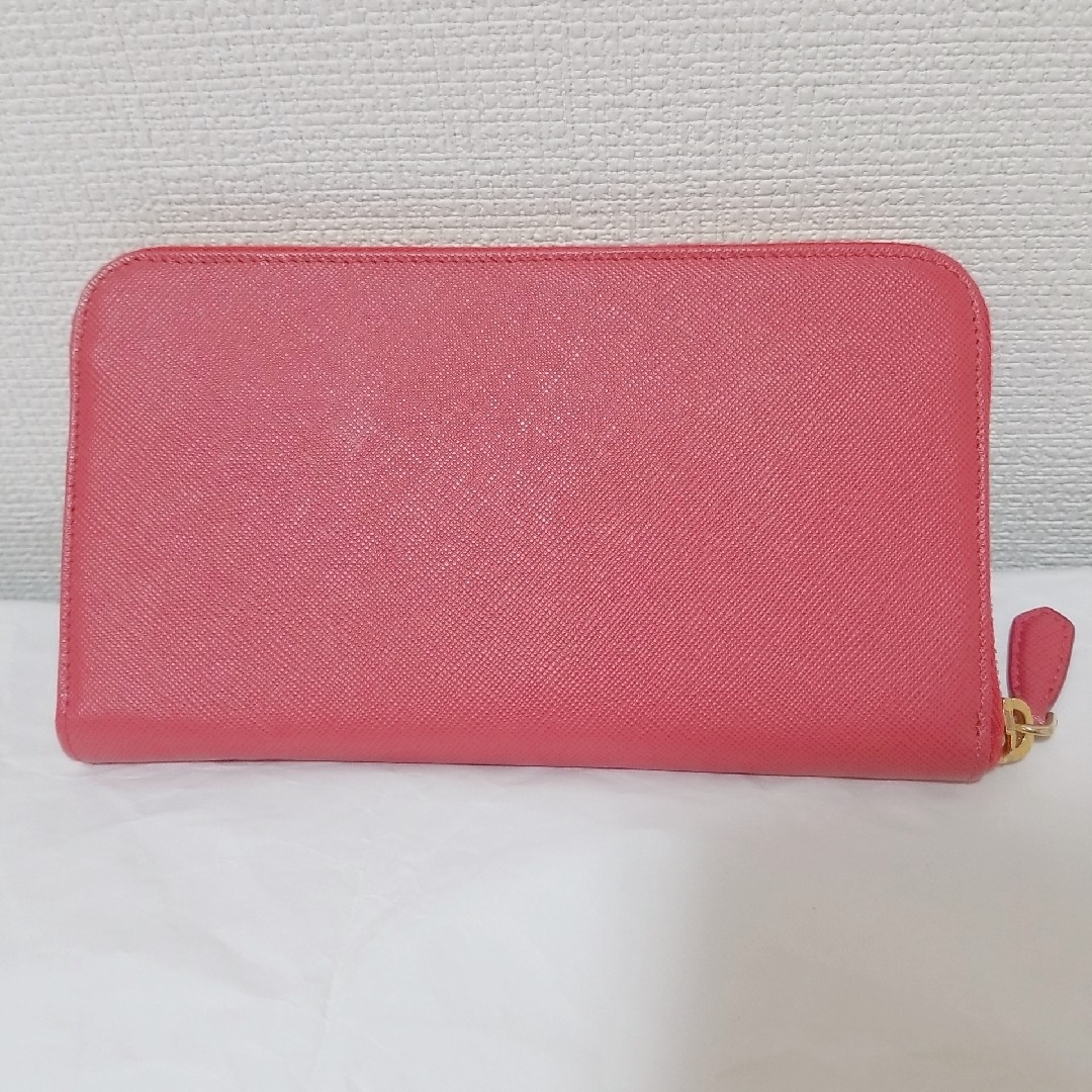PRADA - PRADAラウンドジップ長財布 ピンク サフィアーノダブル PRADA - PRADAラウンドジップ長財布 ピンク サフィアーノダブル
