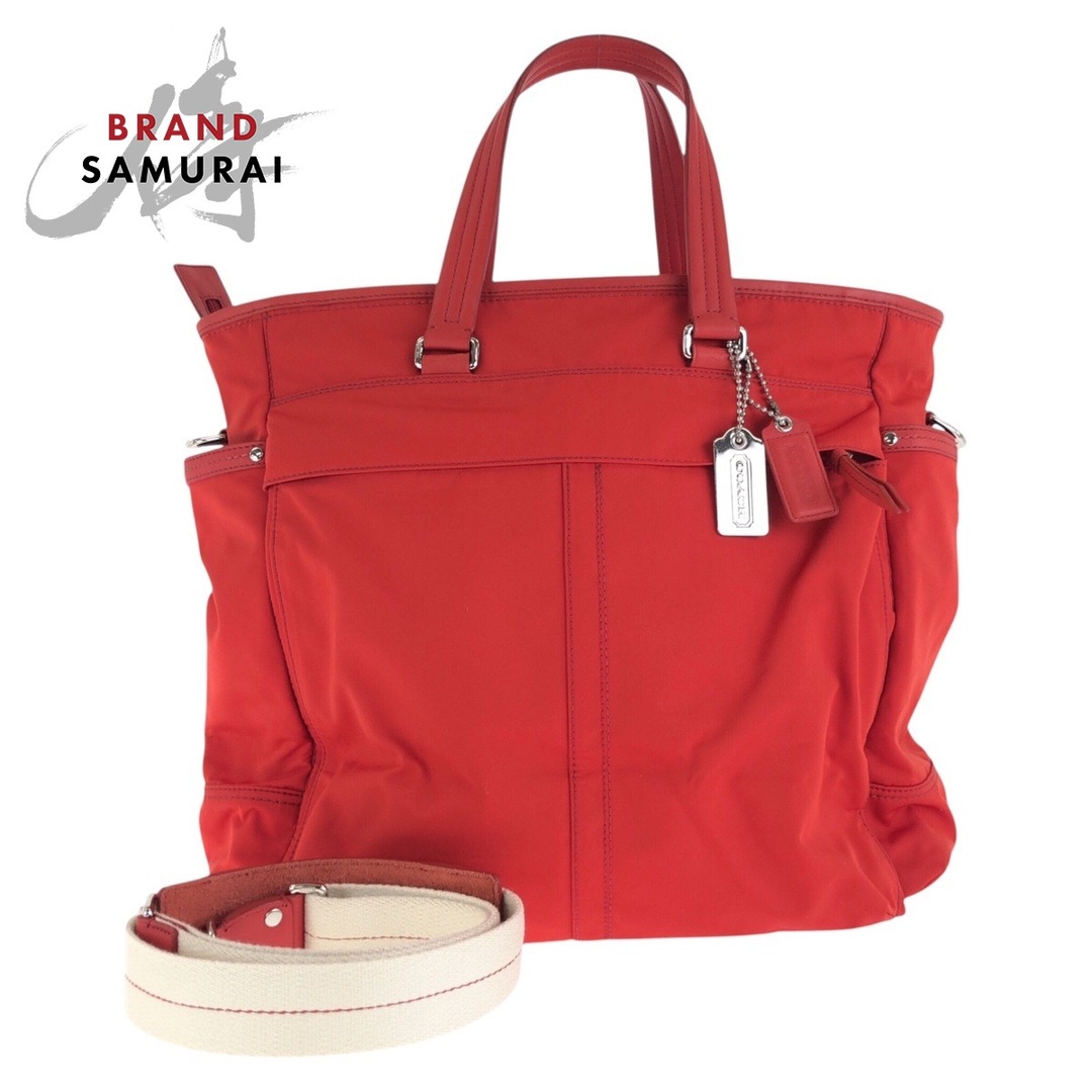 美品 COACH コーチ レッド シルバー金具 ナイロン /レザー 美品 COACH コーチ レッド シルバー金具 ナイロン /レザー