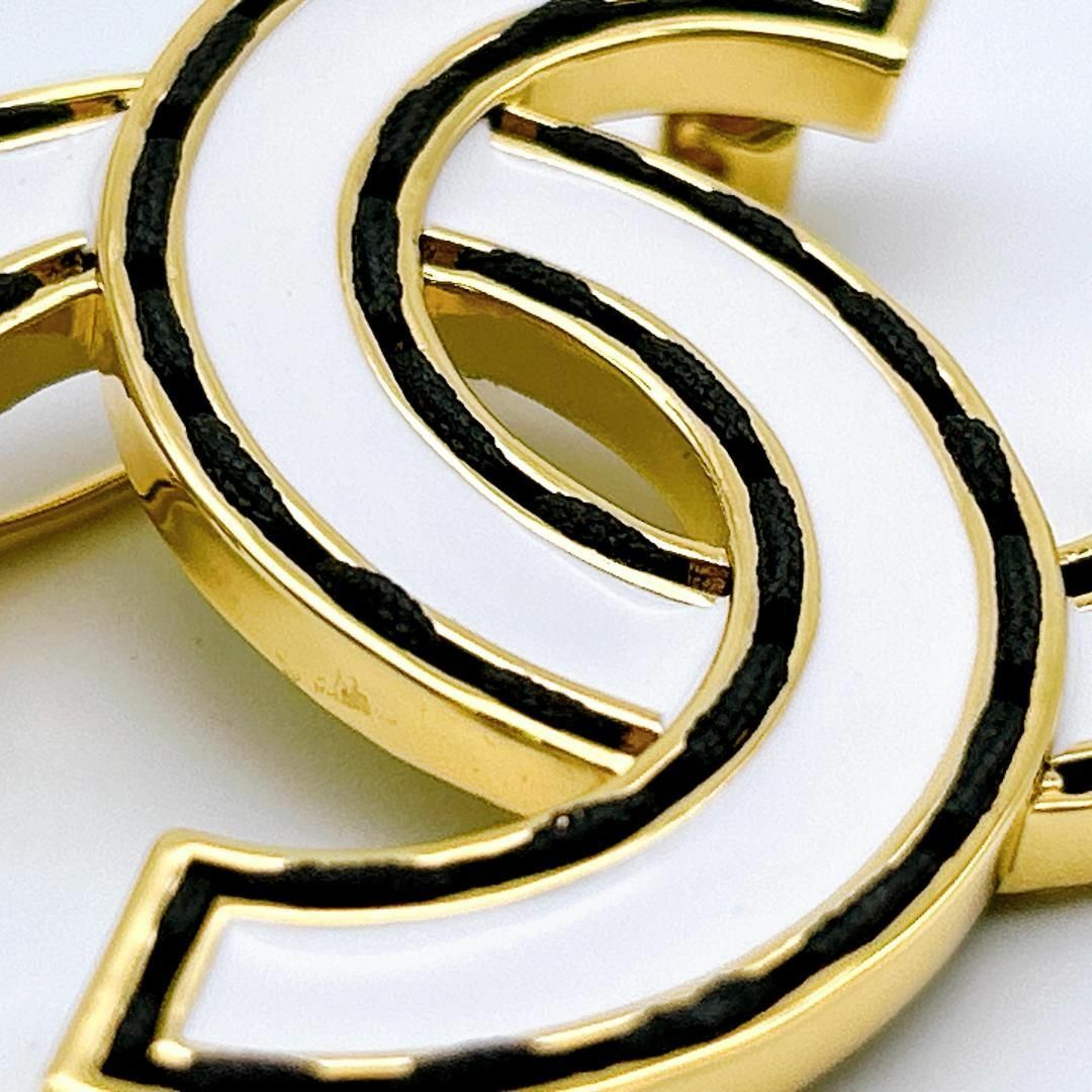 国内正規品CHANELシャネルレザーチェーンブローチ極美品ココマークCCマーク CHANEL シャネル ココマーク ブローチ 金属製/レザー レディース
