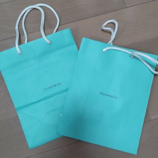Tiffany & Co.(ショップ袋)のフリマアイテム一覧 Tiffany & Co.(ショップ袋)のフリマアイテム一覧