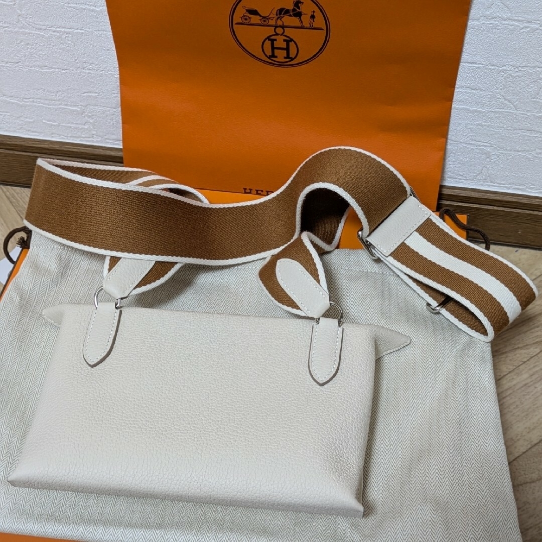 HERMES - HERMES ヴィドポッシュ ショルダーバッグ 新品未使用 W HERMES - HERMES ヴィドポッシュ ショルダーバッグ 新品未使用 W