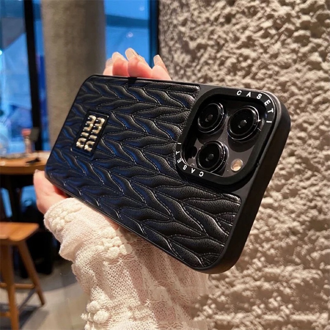 MIU MIU - ☆新品☆ miumiu(ミュウミュウ) iPhone15用 MIU MIU - ☆新品☆ miumiu(ミュウミュウ) iPhone15用