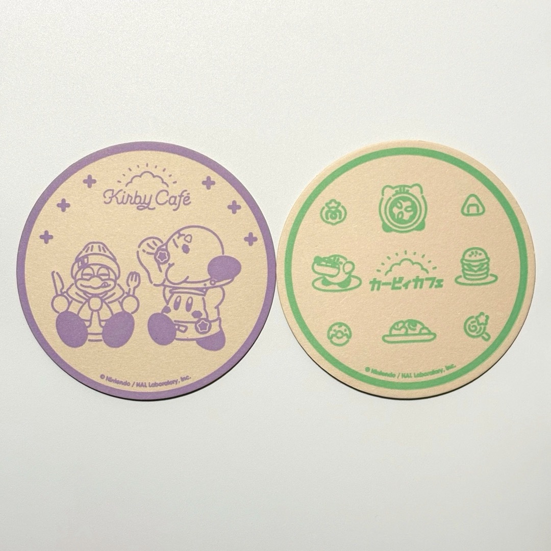 任天堂(ニンテンドウ)のカービィカフェ コースター 2枚セット エンタメ/ホビーのおもちゃ/ぬいぐるみ(キャラクターグッズ)の商品写真