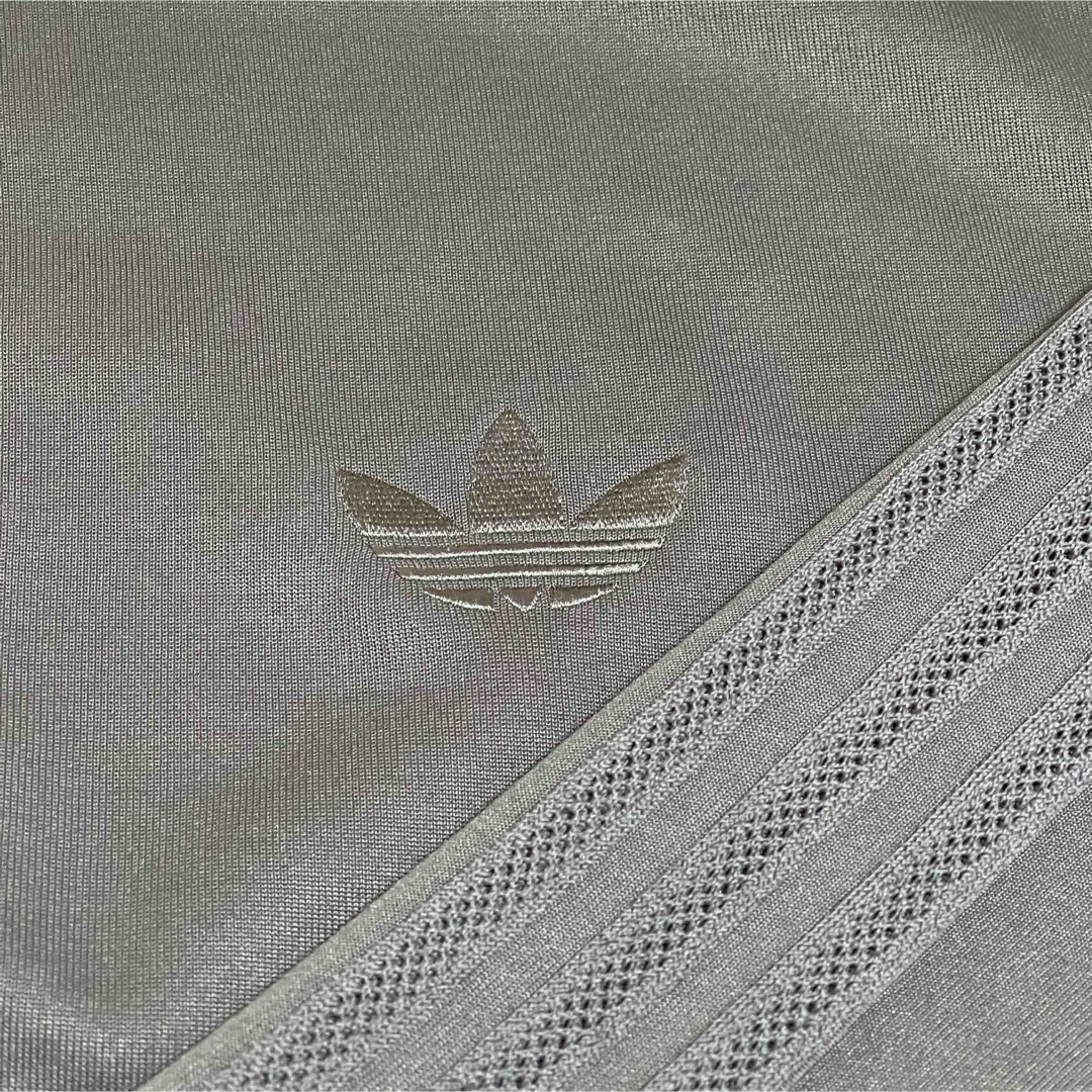 Originals(adidas) - 新品同様XL】アディダス刺繍トラック Originals(adidas) - 新品同様XL】アディダス刺繍トラック