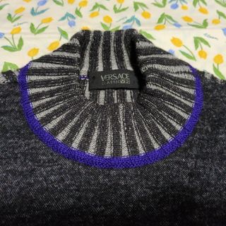Gianni Versace(ニット/セーター)のフリマアイテム一覧 Gianni Versace(ニット/セーター)のフリマアイテム一覧