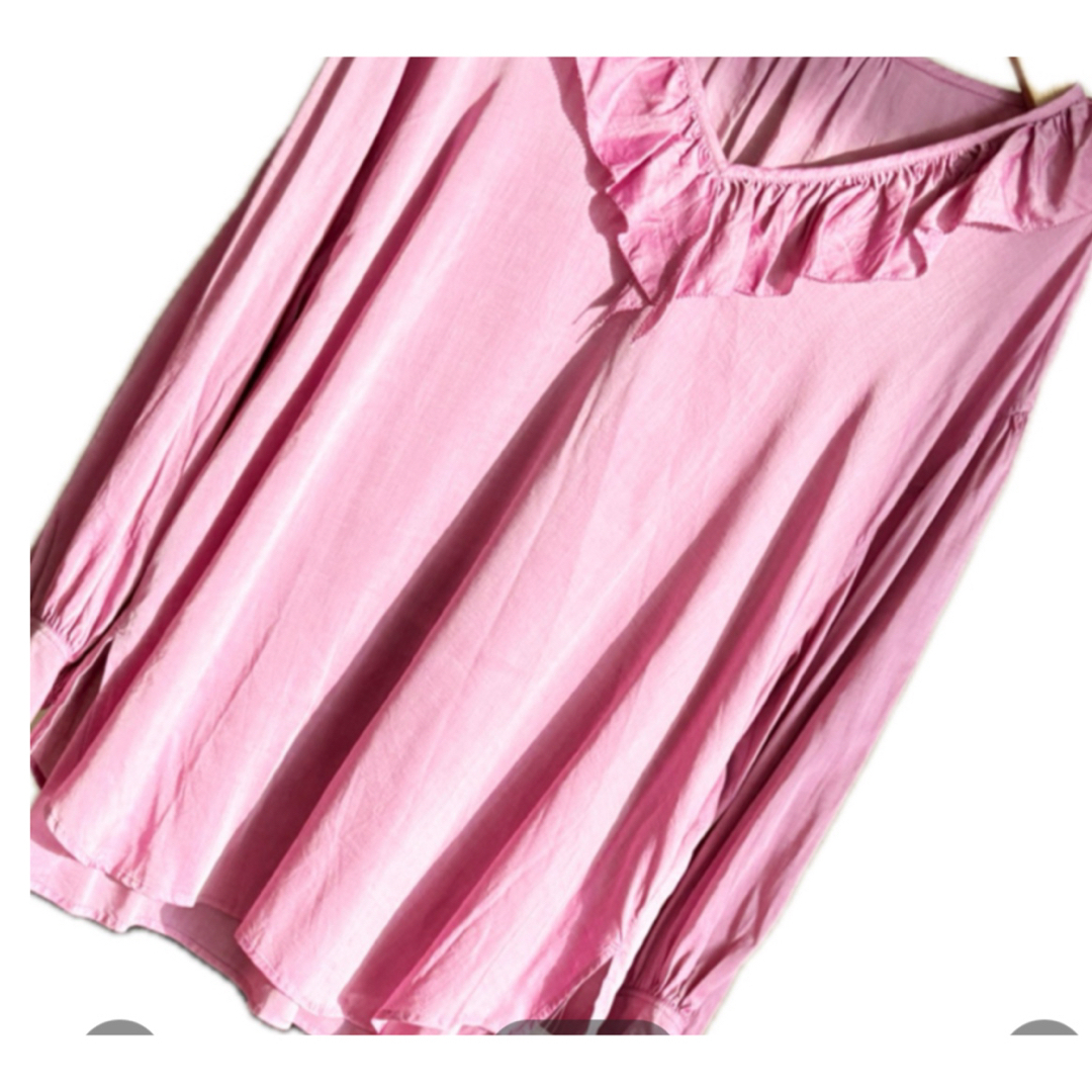 新品タグ付 SLOBE IENA フリルネックブラウス ピンク トップス 新品タグ付 SLOBE IENA フリルネックブラウス ピンク トップス