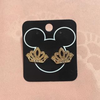 ディズニー(Disney)のディズニー 王冠 ピアス ゴールド(ピアス)