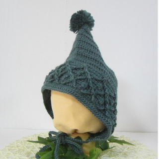 キュートなとんがり帽子のニット帽子（1～2歳）(ファッション雑貨)