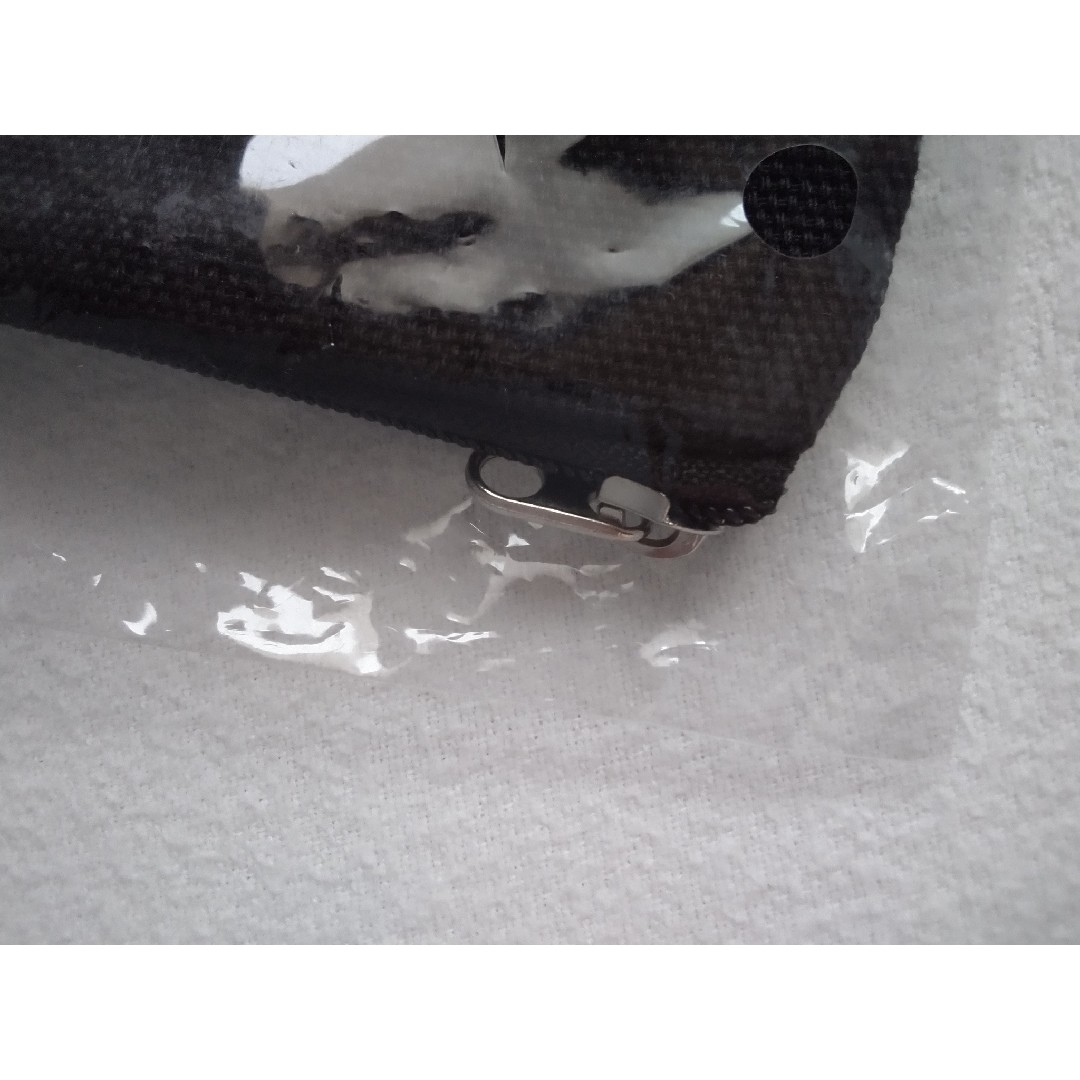 イジョンソクのカフェ89mansionのグッズのポーチ(黒) レディースのファッション小物(ポーチ)の商品写真