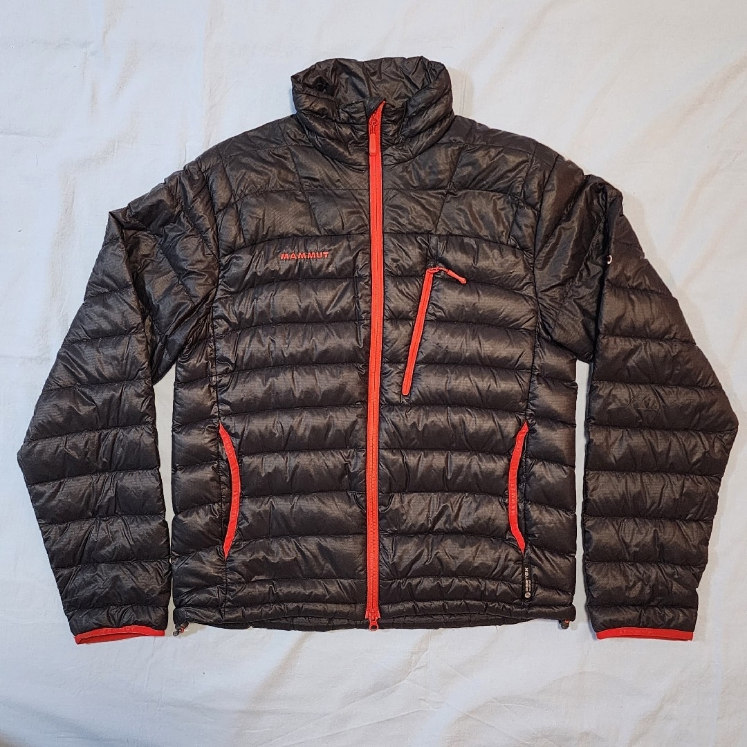 MAMMUT マムート 中綿ジャケット ナイロンジャケット ブラック L MAMMUT マムート 中綿ジャケット ナイロンジャケット ブラック L