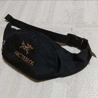 ARC'TERYX(ゴールド/金色系)のフリマアイテム一覧 ARC'TERYX(ゴールド/金色系)のフリマアイテム一覧