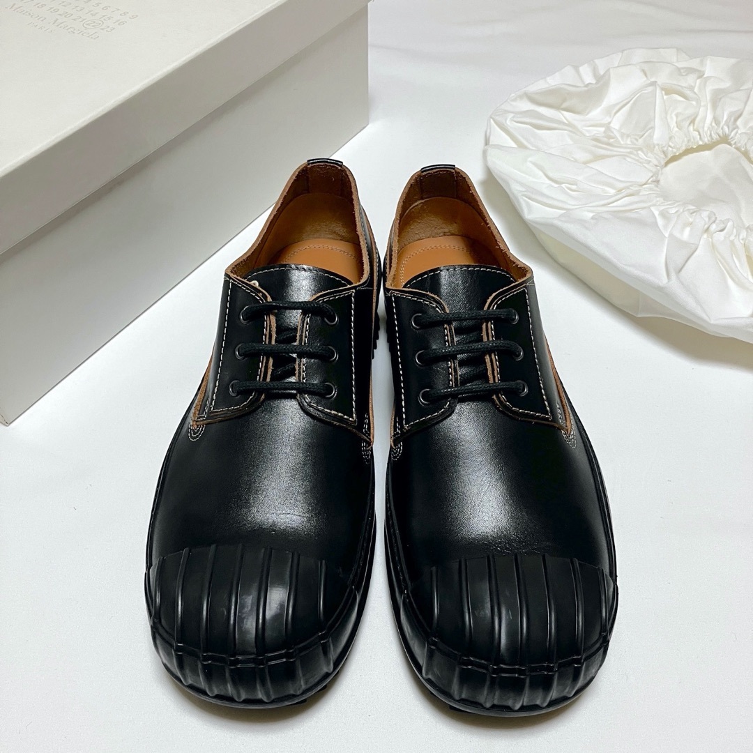 新品 40 マルジェラ 22SS レザードッキングシューズ 黒 17176 新品 40 マルジェラ 22SS レザードッキングシューズ 黒 17176