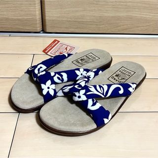 ISLAND SLIPPER(ホワイト/白色系)のフリマアイテム一覧 ISLAND SLIPPER(ホワイト/白色系)のフリマアイテム一覧
