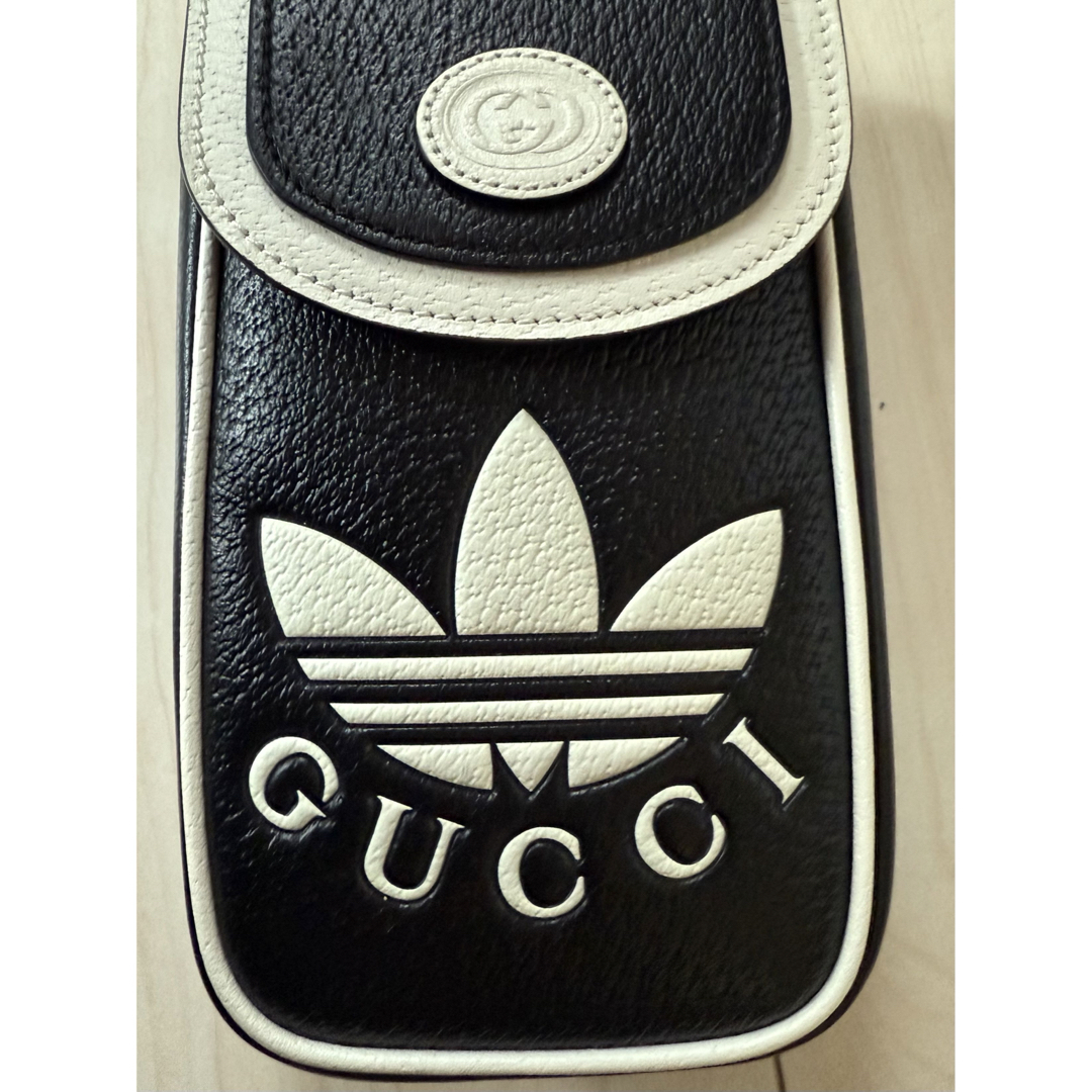GUCCI - 超希少 Gucci x Addidas スマホショルダーバッグの通販 GUCCI - 超希少 Gucci x Addidas スマホショルダーバッグの通販