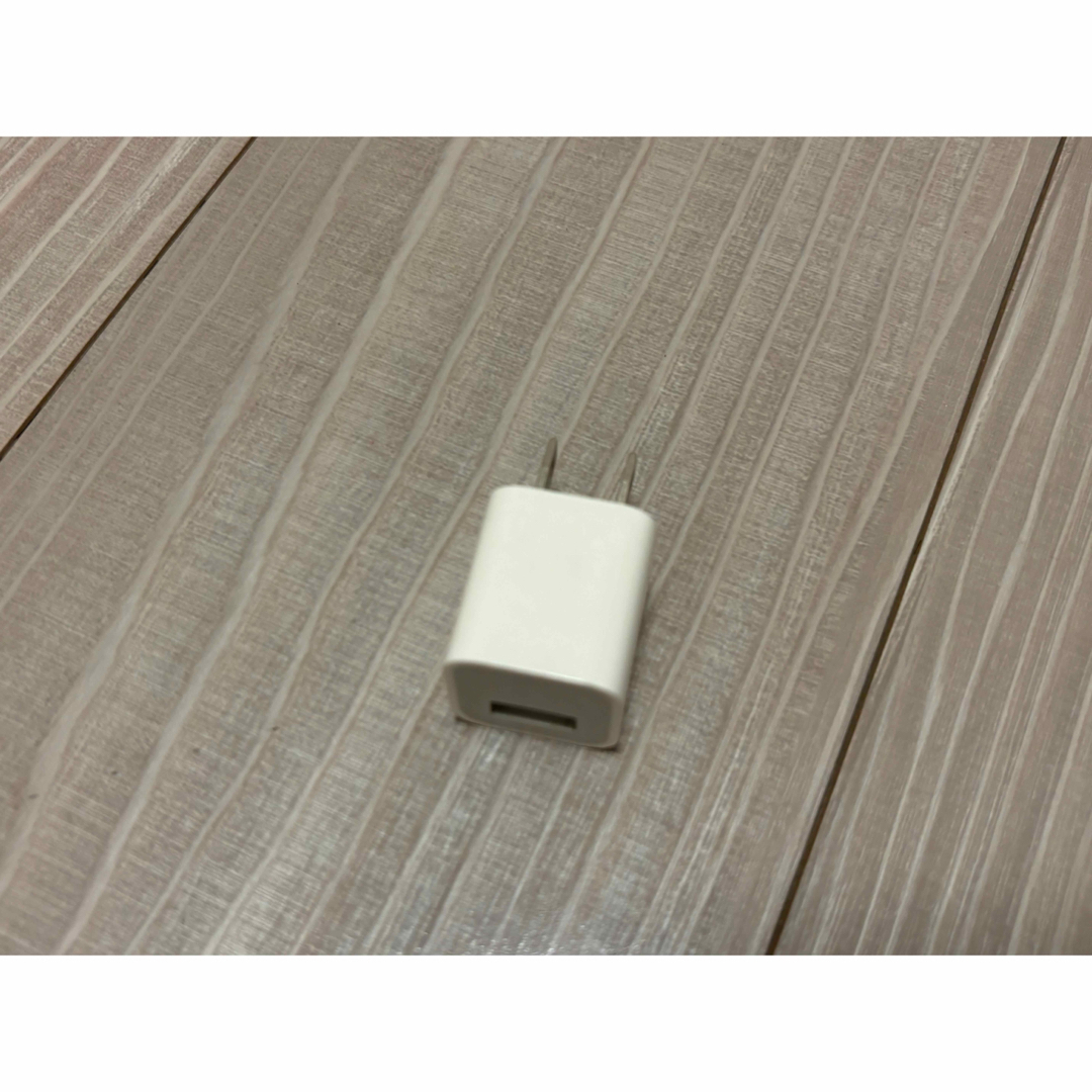Apple(アップル)のUSB充電器 ホワイト 1ポート スマホ/家電/カメラのスマホ/家電/カメラ その他(その他)の商品写真