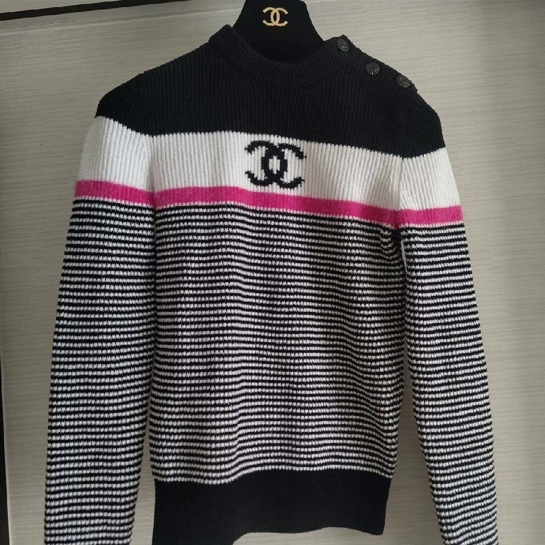 CHANEL - CHANEL🤍ロゴボーダープルオーバー🤍一条響さんひめか CHANEL - CHANEL🤍ロゴボーダープルオーバー🤍一条響さんひめか