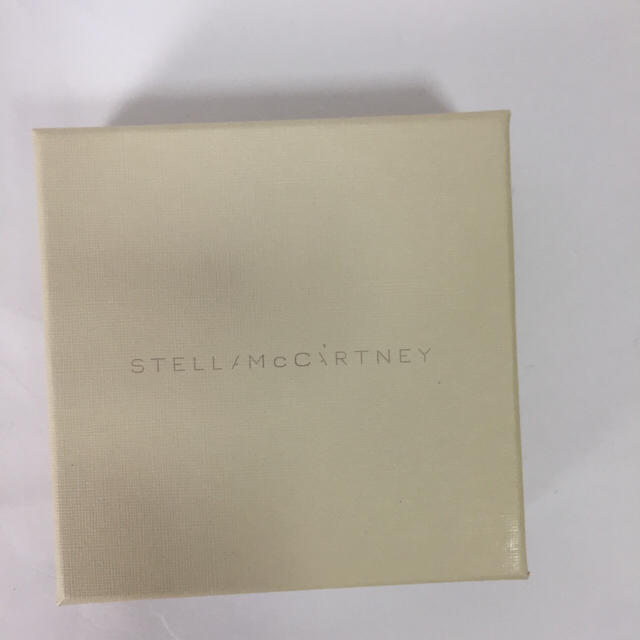 Stella McCartney(ステラマッカートニー)のステラマッカートニー キーホルダー 新品未使用 レディースのファッション小物(キーホルダー)の商品写真