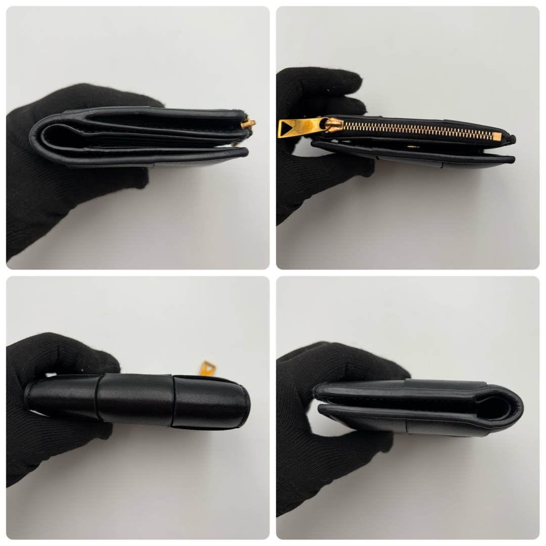 ボッテガヴェネタ マキシイントレチャート カセット 二つ折り 財布 ボッテガヴェネタ マキシイントレチャート カセット 二つ折り 財布