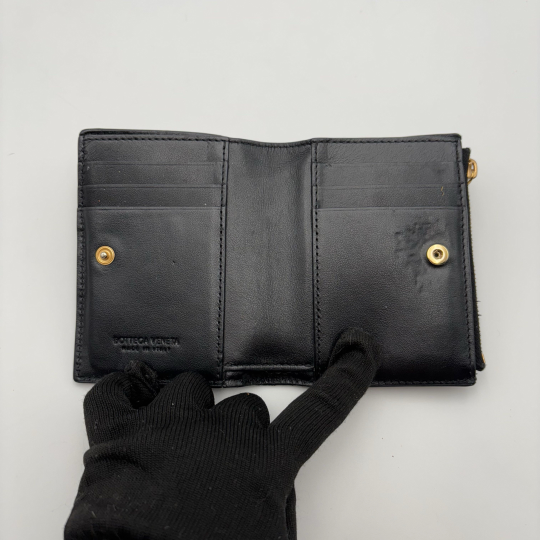 ボッテガヴェネタ マキシイントレチャート カセット 二つ折り 財布 ボッテガヴェネタ マキシイントレチャート カセット 二つ折り 財布