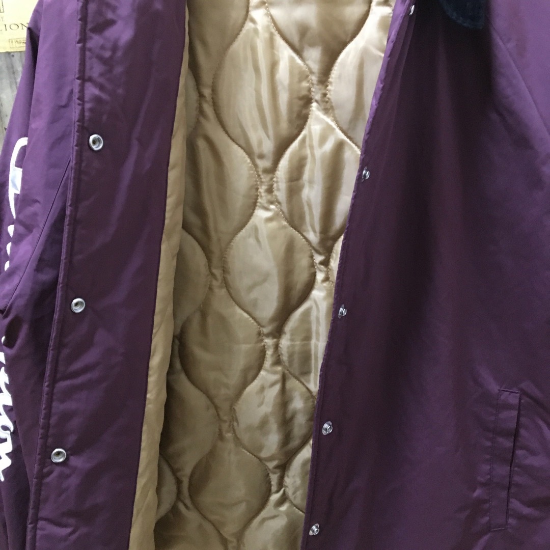 Champion - チャンピオン コーチジャケット 中綿 紫 ナイロン Champion - チャンピオン コーチジャケット 中綿 紫 ナイロン
