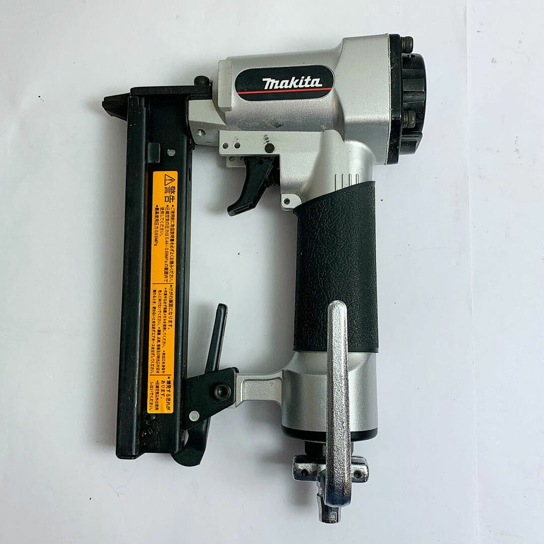 ♭♭MAKITA マキタ エアタッカ 本体のみ AT1025BZK シルバー ♭♭MAKITA マキタ エアタッカ 本体のみ AT1025BZK シルバー
