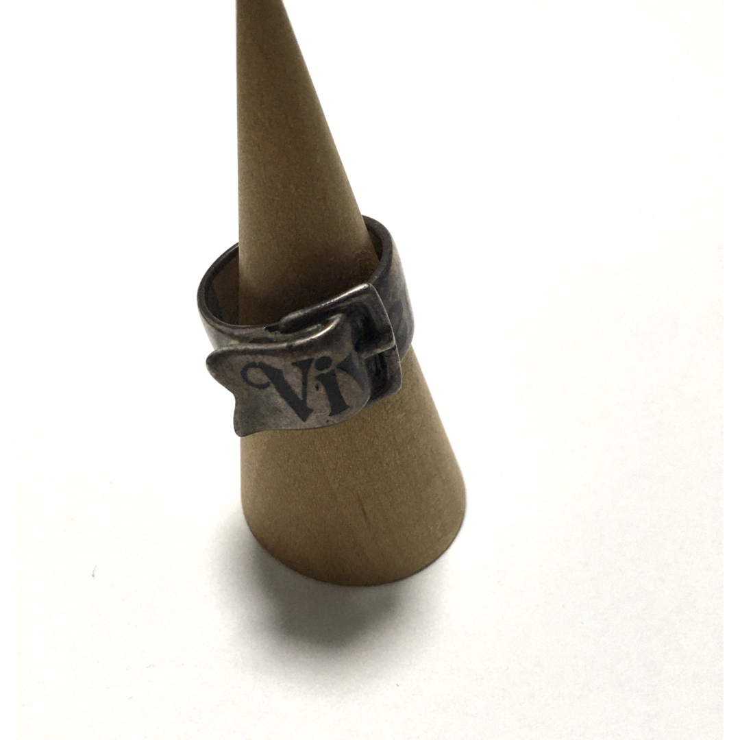 Vivienne Westwood(ヴィヴィアンウエストウッド)の希少 初期 ヴィヴィアン ベルトリング シルバー リング 14号 レディースのアクセサリー(リング(指輪))の商品写真