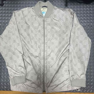 STUSSY(ナイロンジャケット ・ ベージュ系)のフリマアイテム一覧 STUSSY(ナイロンジャケット ・ ベージュ系)のフリマアイテム一覧