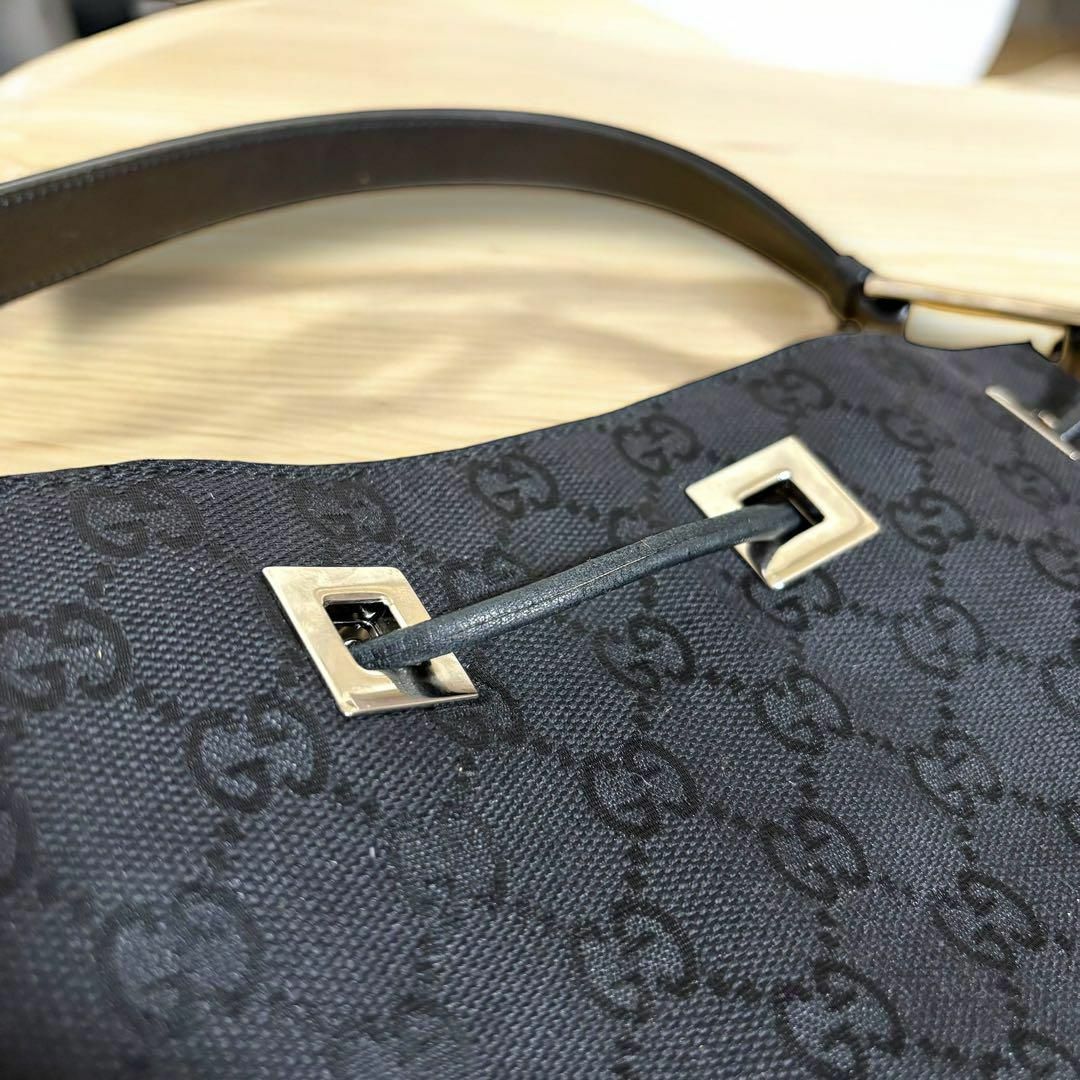 超極美品】Gucci GGキャンバス ショルダーバッグ ブラック 超極美品】Gucci GGキャンバス ショルダーバッグ ブラック